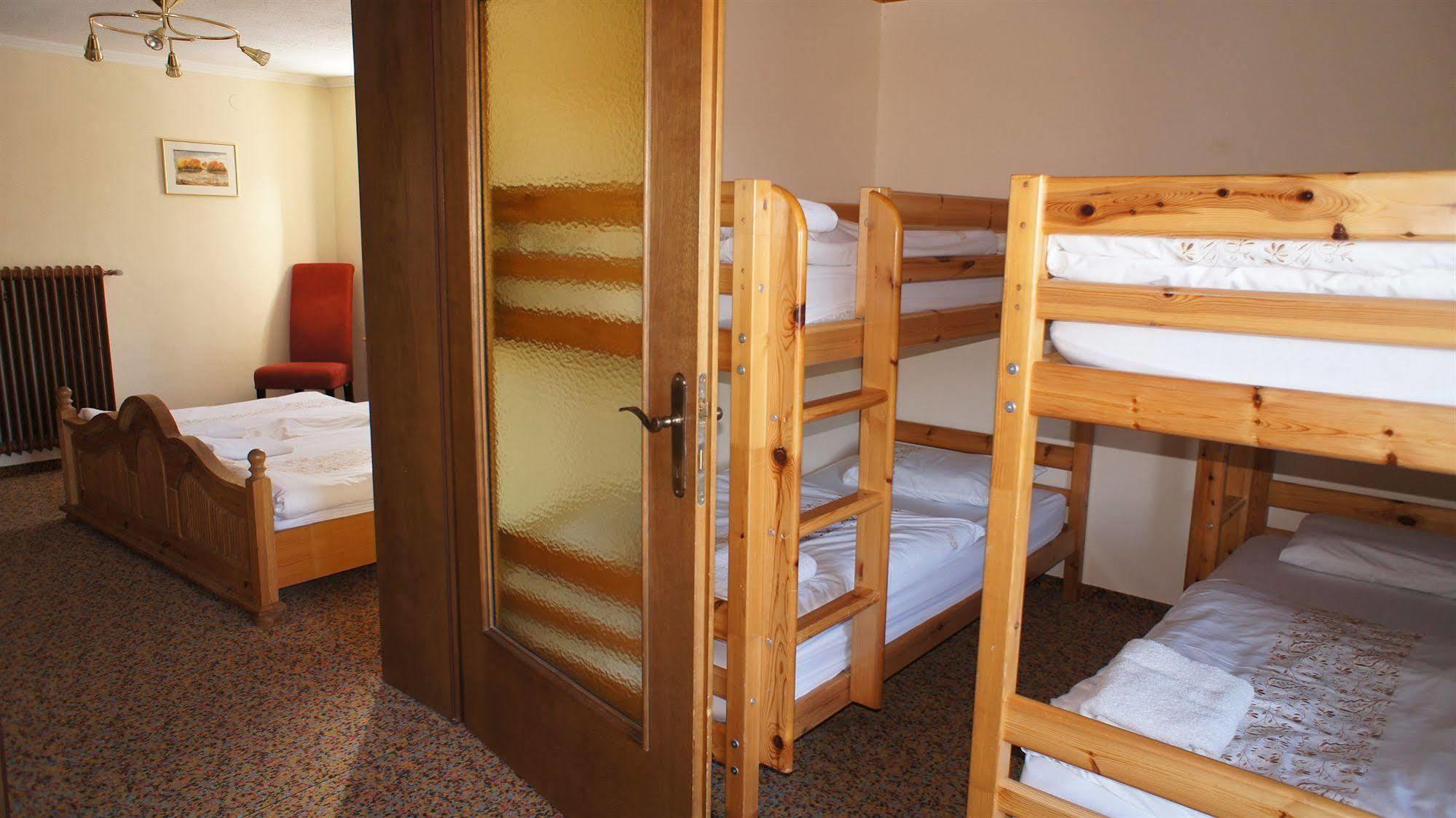 Blue Mountain Hotel Афріц Екстер'єр фото